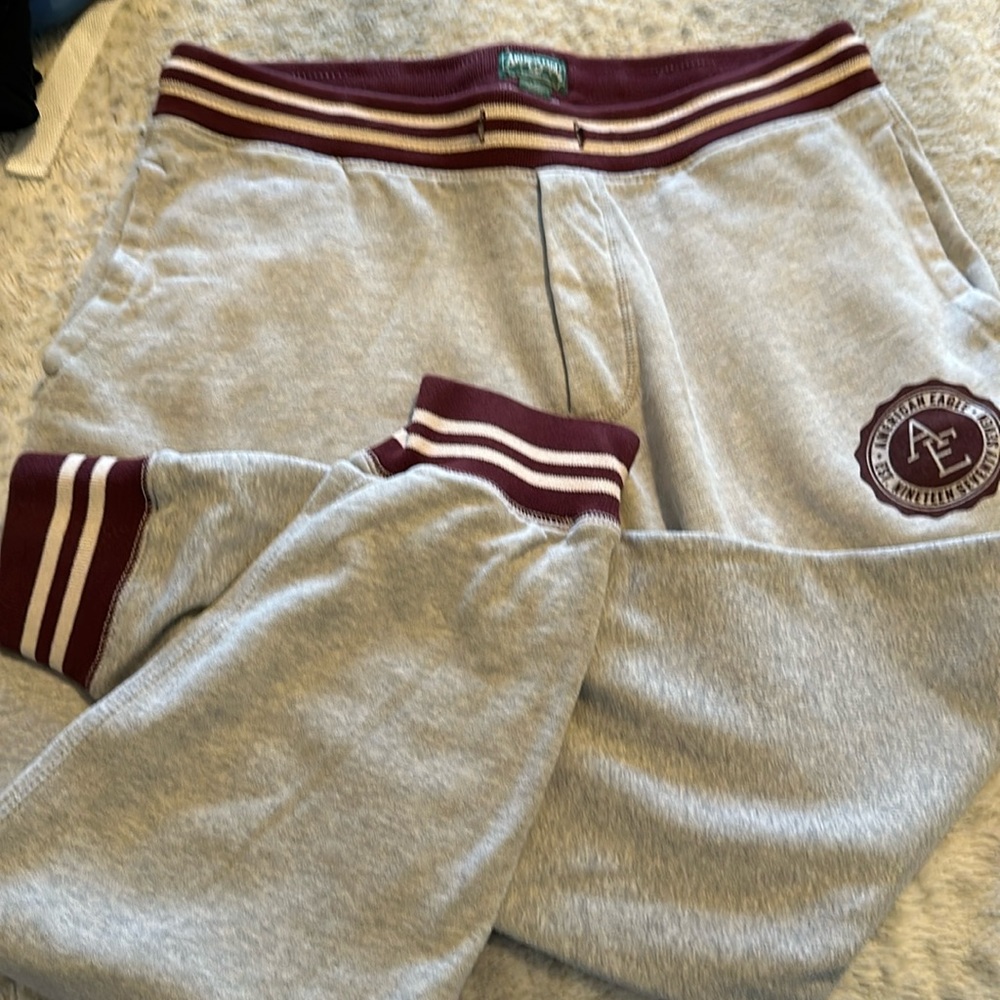Men’s sweat pants size large